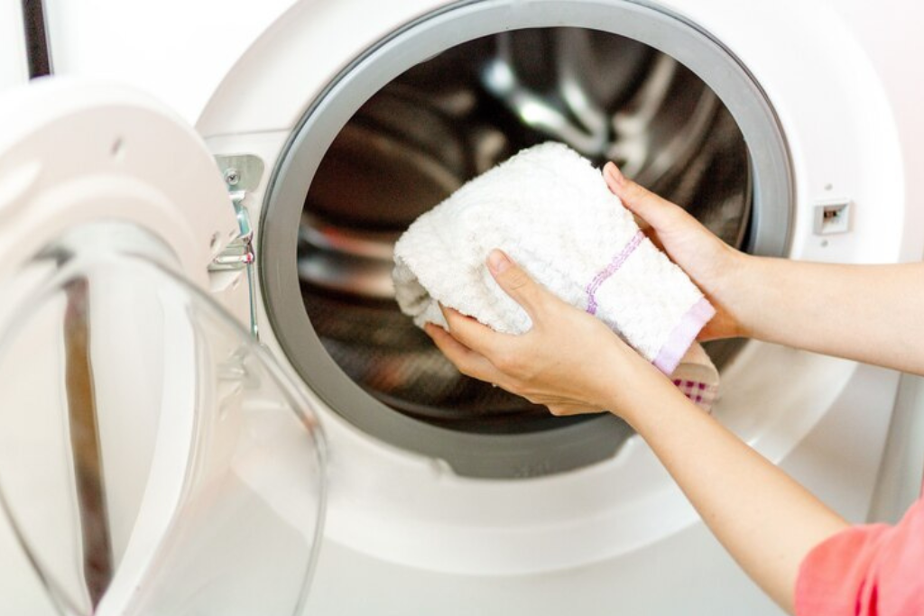 washing tea towel in machine